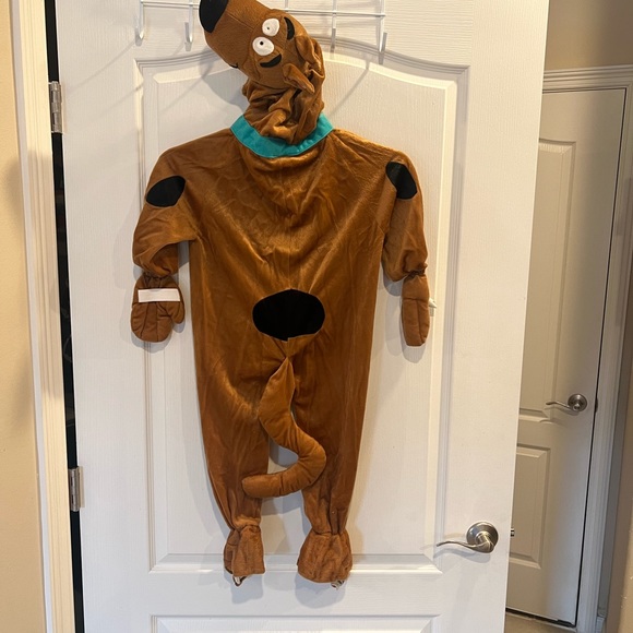 Plush SCOOBY-DOO costume. Size child’s small - Picture 2 of 6